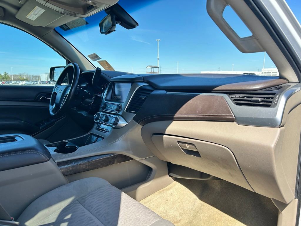 Used 2016 Chevrolet Suburban LS image 8