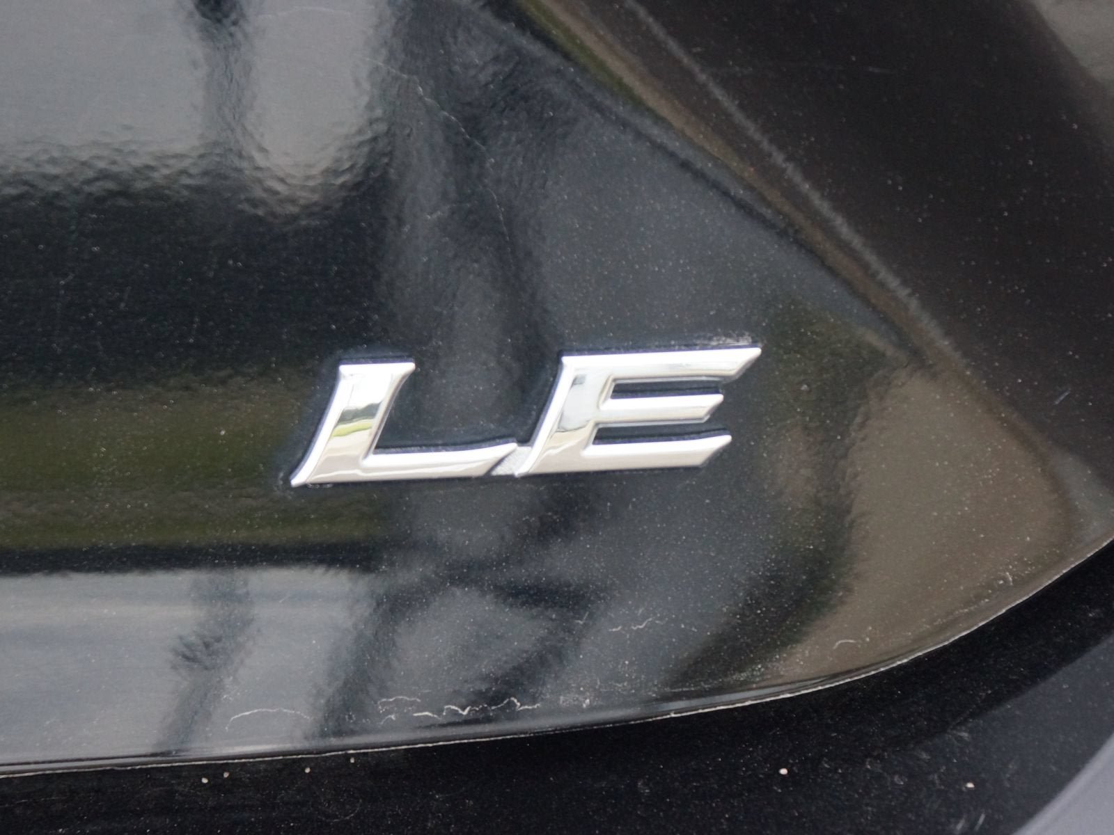 Used 2025 Toyota Camry LE FWD image 18