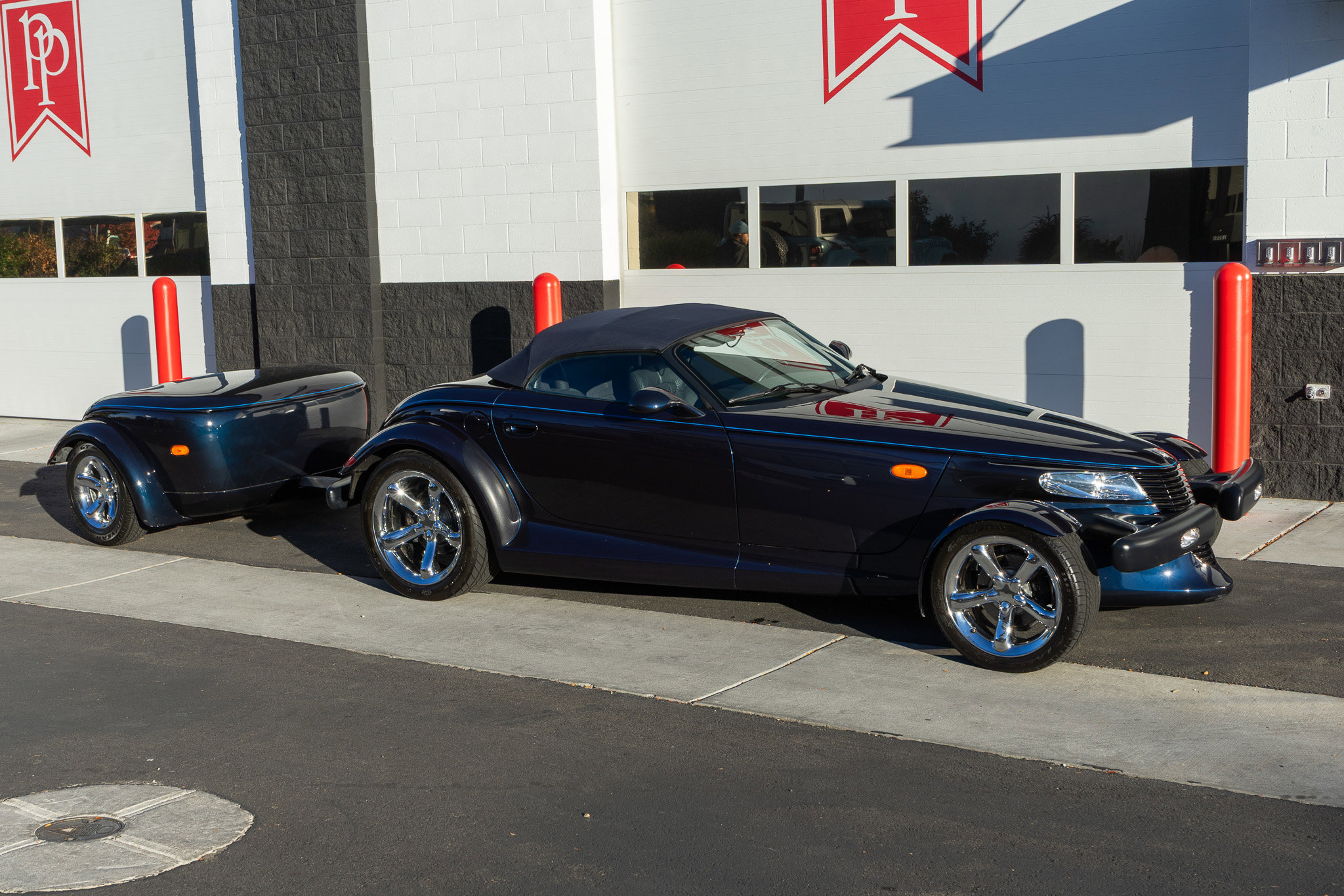 Used 2001 Chrysler Prowler image 46