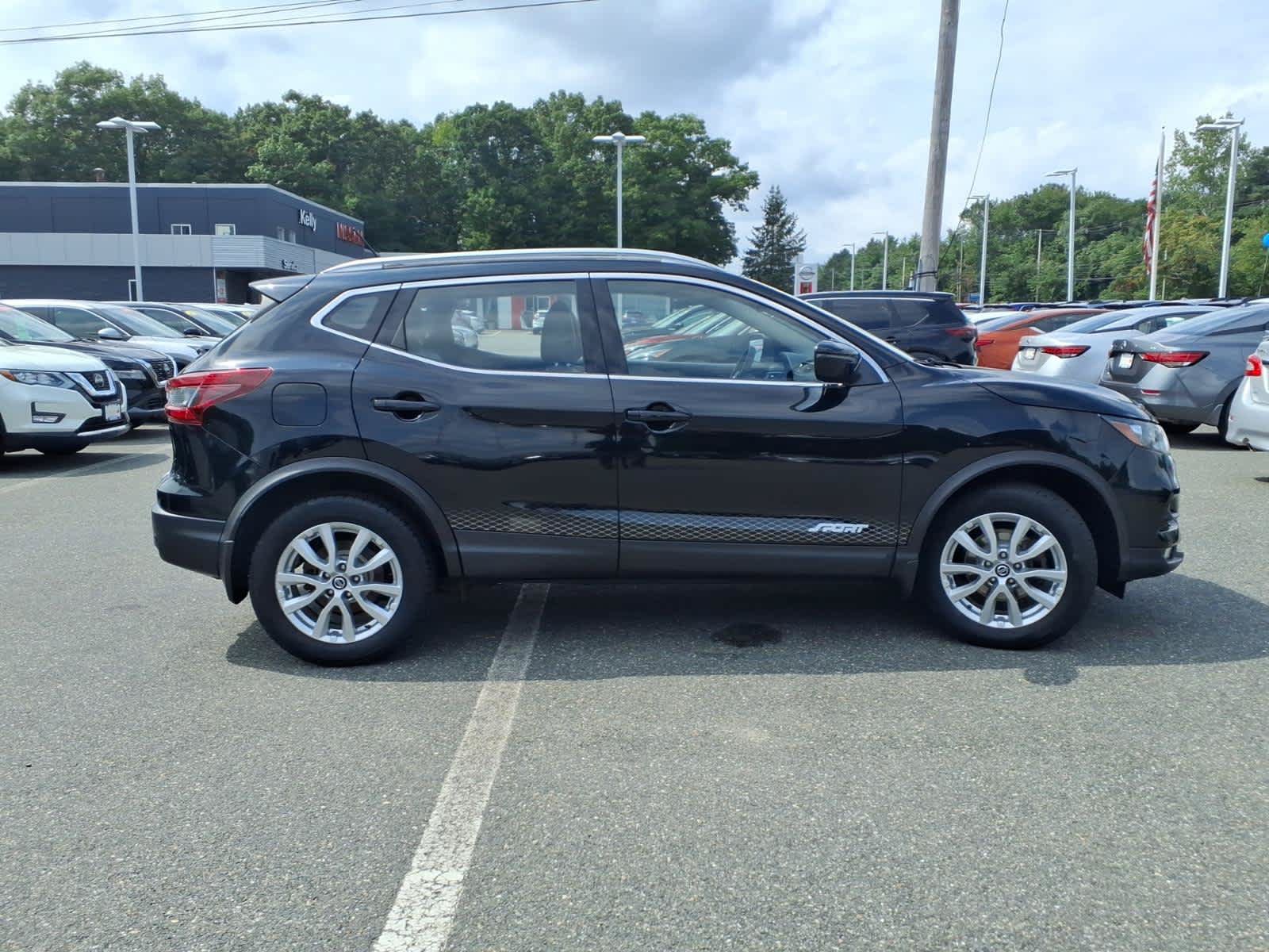 Certified 2020 Nissan Rogue Sport SV w/ All-Weather Package AWD/4WD image 4
