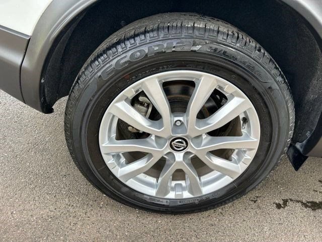 Used 2022 Nissan Rogue Sport S FWD image 53