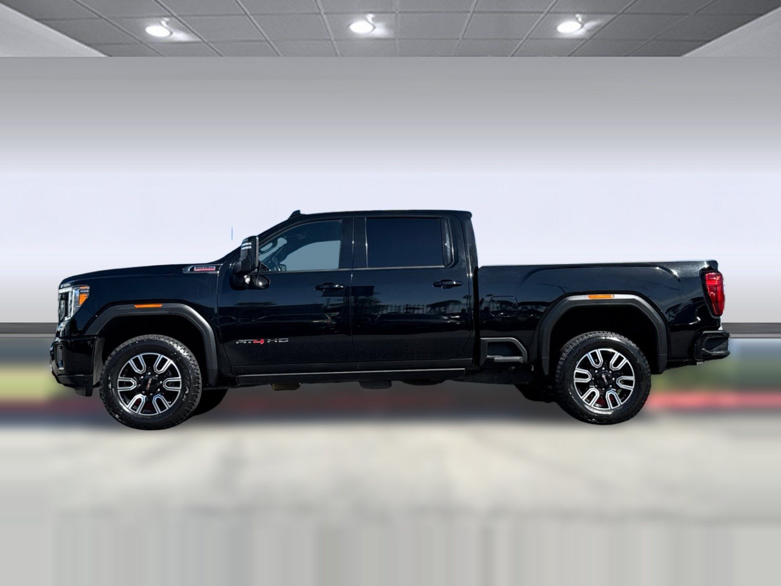 Used 2023 GMC Sierra 2500 AT4 AWD/4WD image 2