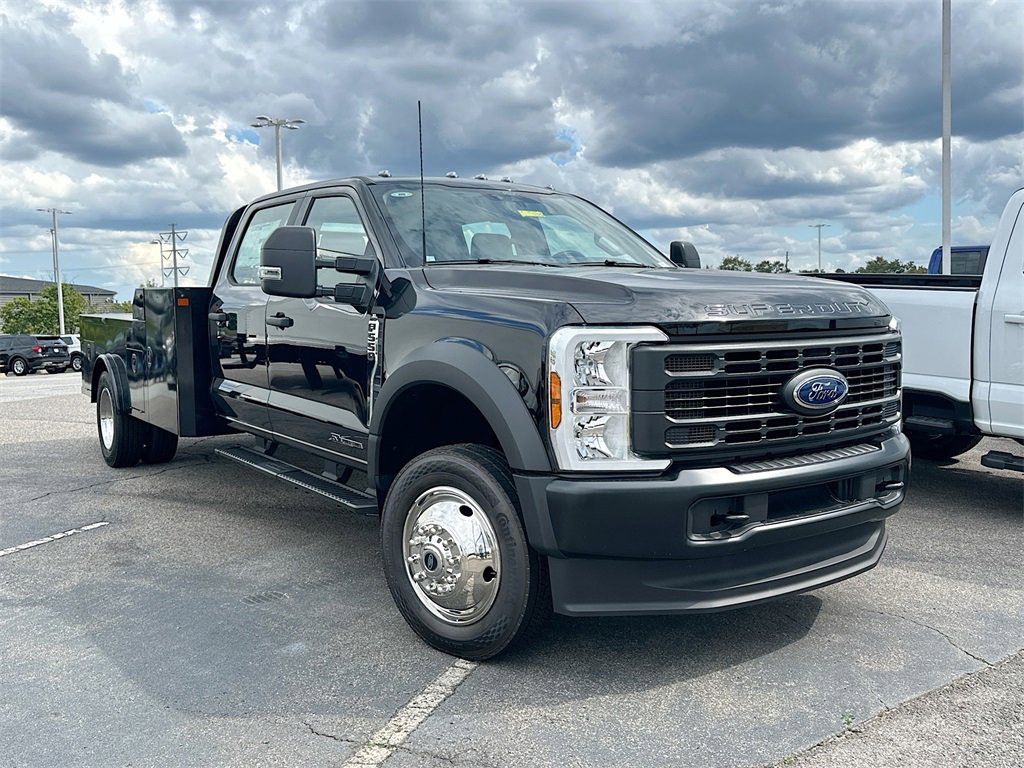 New 2025 Ford F550 4x4 Crew Cab Super Duty
