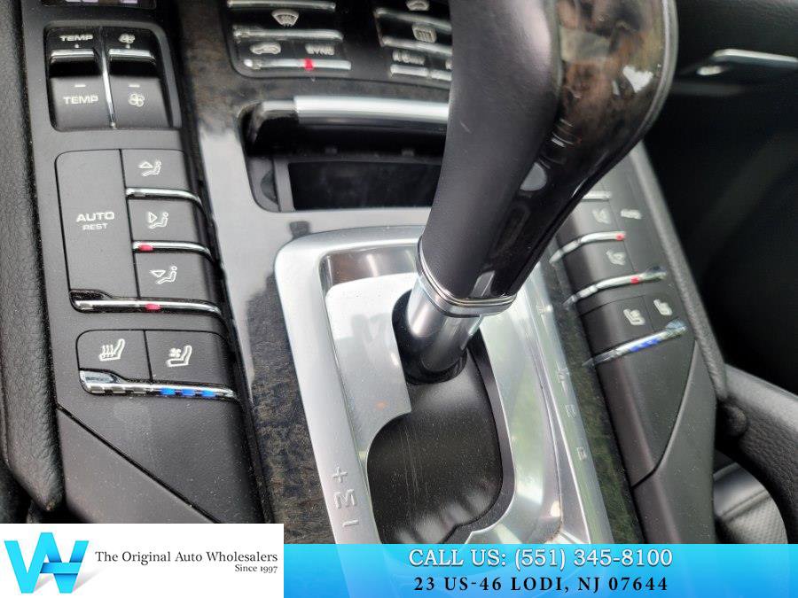 Used 2015 Porsche Cayenne S AWD/4WD image 24
