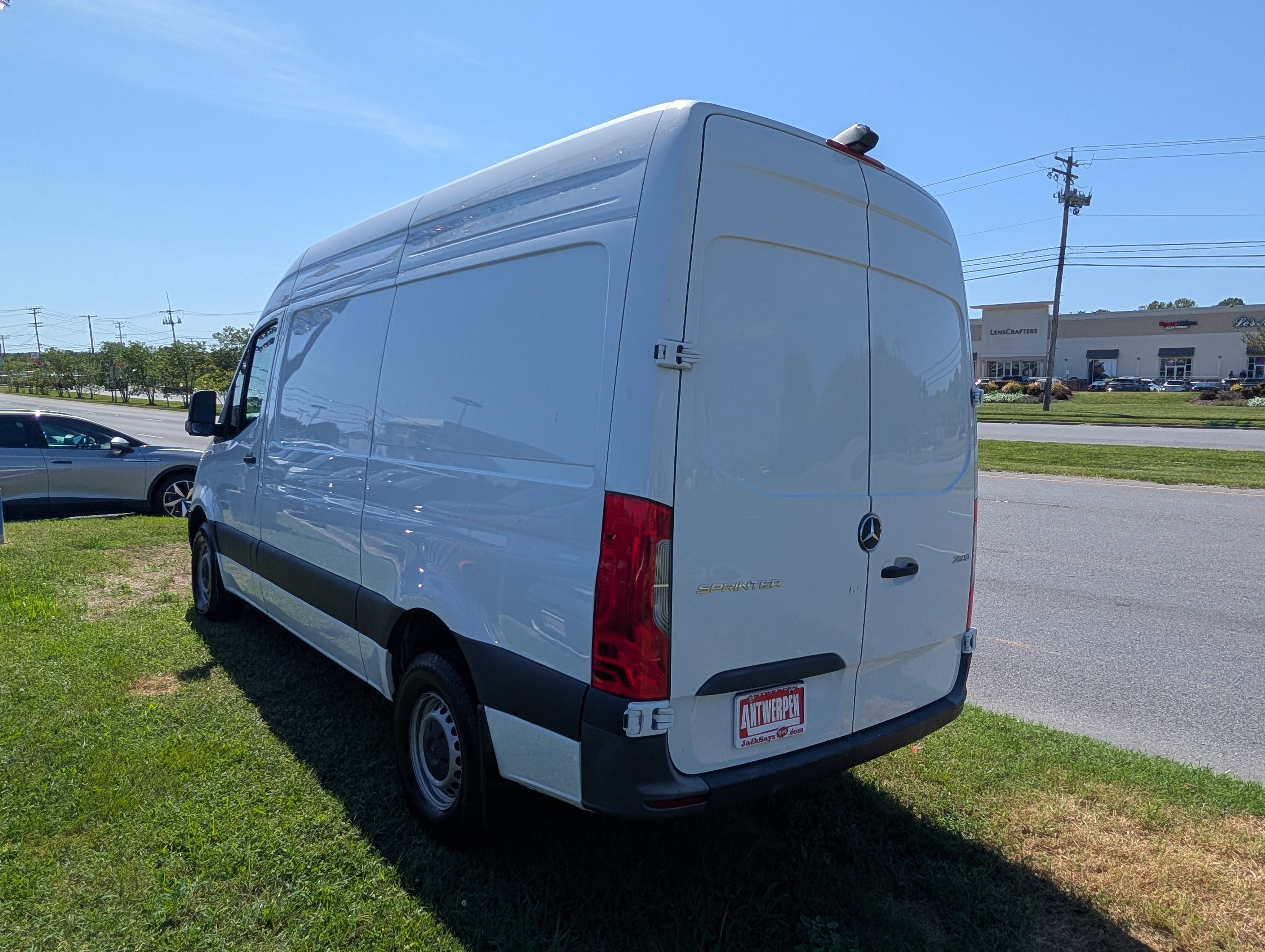 Used 2025 Mercedes-Benz Sprinter 2500 image 5