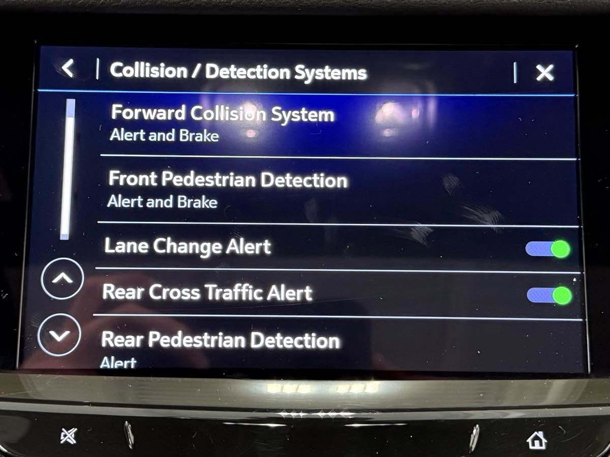 Used 2024 Cadillac XT6 Sport w/ Technology Package image 26