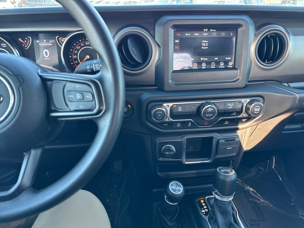 Certified 2022 Jeep Wrangler Sport image 17