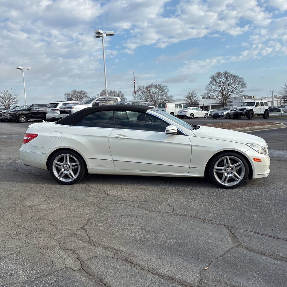 Used 2011 Mercedes-Benz E 350 E 350 2dr Convertible w/ Premium 1 Pkg image 5