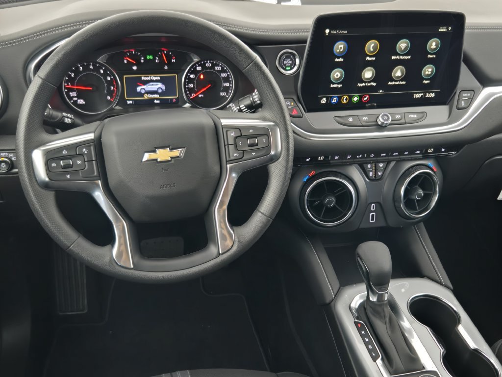 New 2026 Chevrolet Blazer LT w/ Midnight/Sport Edition FWD image 30
