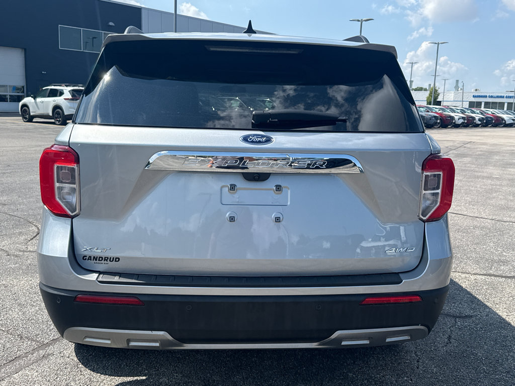 Used 2023 Ford Explorer XLT w/ Equipment Group 202A AWD/4WD image 7
