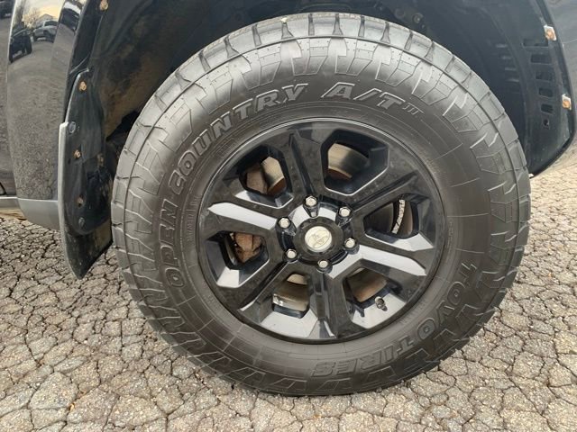 Used 2017 Toyota 4Runner SR5 image 31