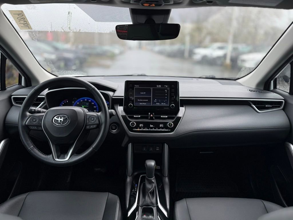 Certified 2022 Toyota Corolla Cross XLE w/ Convenience Package image 23
