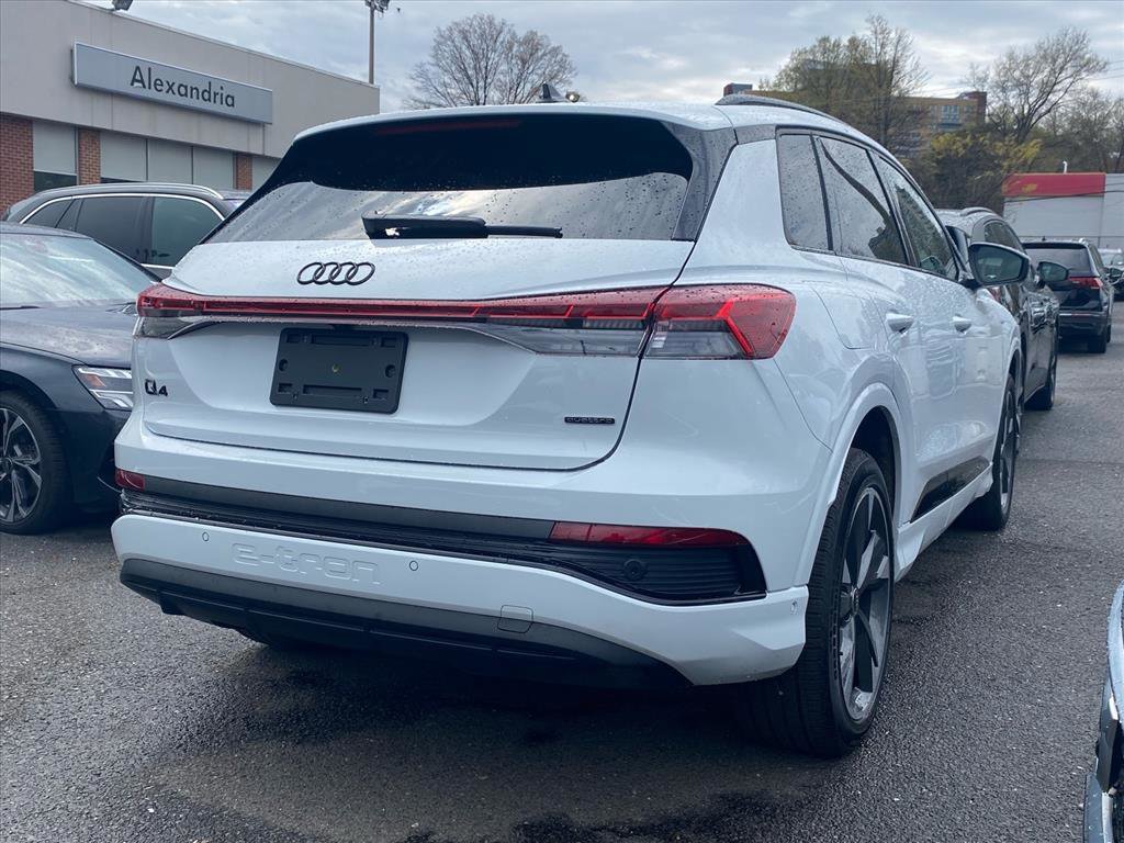 Used 2023 Audi Q4 e-tron Premium Plus w/ Premium Plus image 3