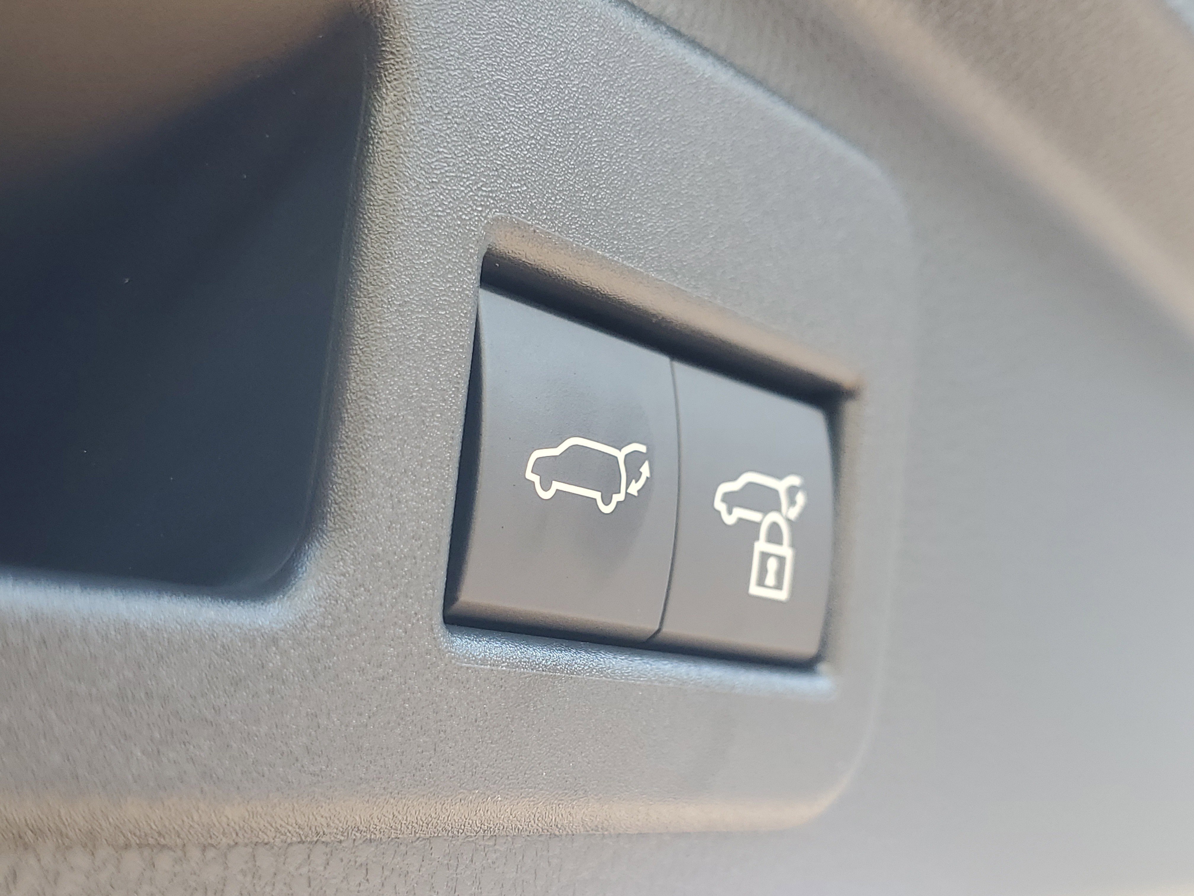 Used 2025 Toyota 4Runner TRD Off-Road Premium image 9