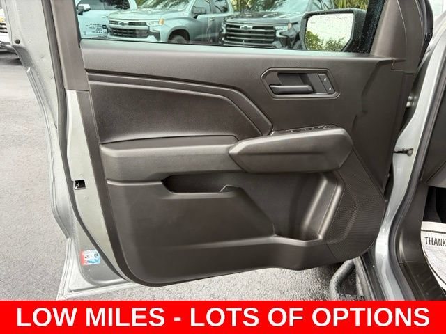 Used 2025 Chevrolet Colorado W/T w/ WT Custom Package RWD image 12