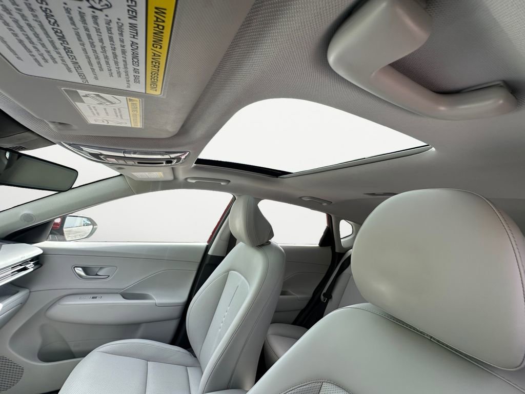 Used 2024 Hyundai Kona Limited FWD image 18