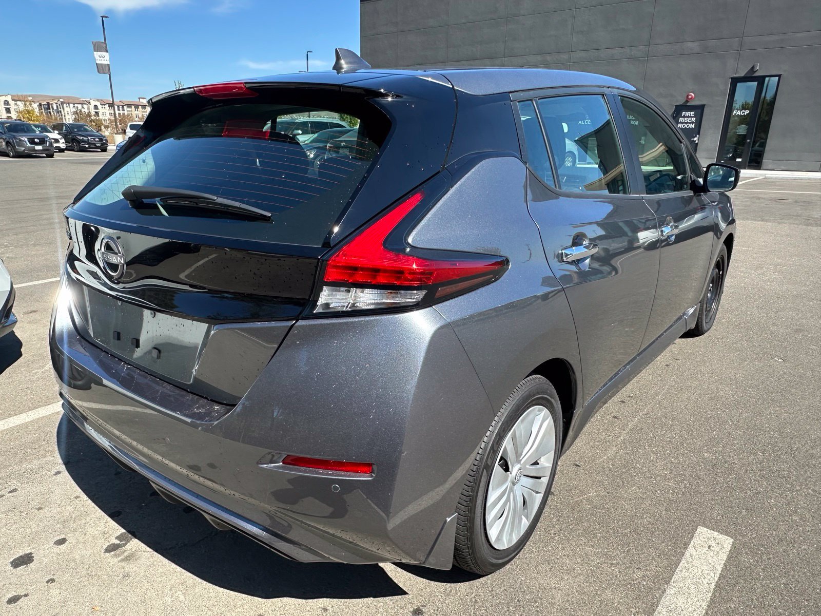 Certified 2025 Nissan Leaf S FWD image 3