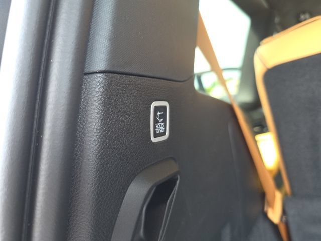 Used 2025 Jeep Grand Wagoneer Series III w/ Rear Seat Video Group 1 AWD/4WD image 34