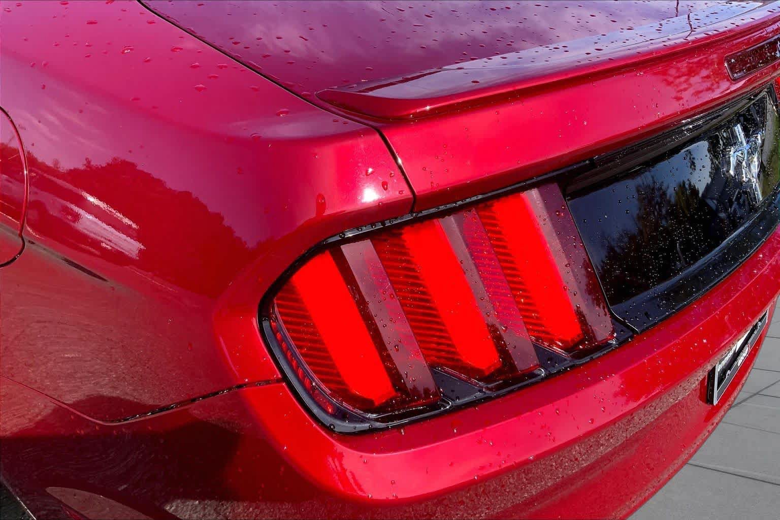 Used 2015 Ford Mustang Convertible w/ Equipment Group 051A RWD image 23