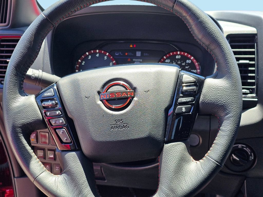 Used 2022 Nissan Frontier PRO-4X AWD/4WD image 16