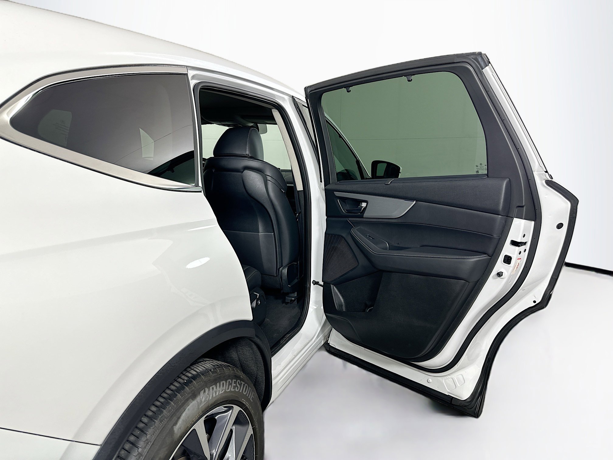 Used 2023 Acura MDX SH-AWD w/ Technology Package image 33