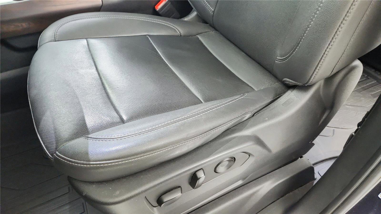 Used 2022 GMC Sierra 1500 SLT w/ SLT Convenience Package AWD/4WD image 11