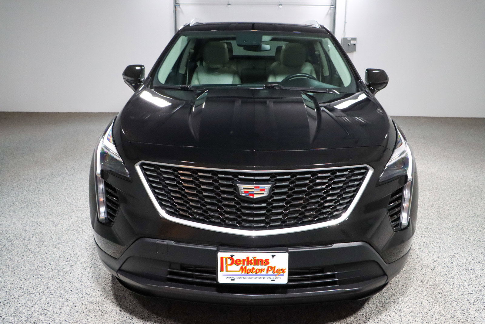 Used 2023 Cadillac XT4 Luxury w/ Cold Weather Package AWD/4WD image 4