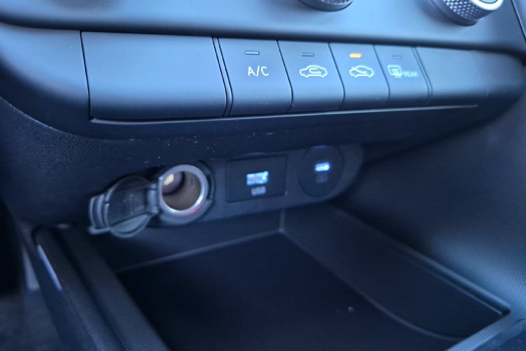New 2026 Hyundai Elantra SE FWD image 23