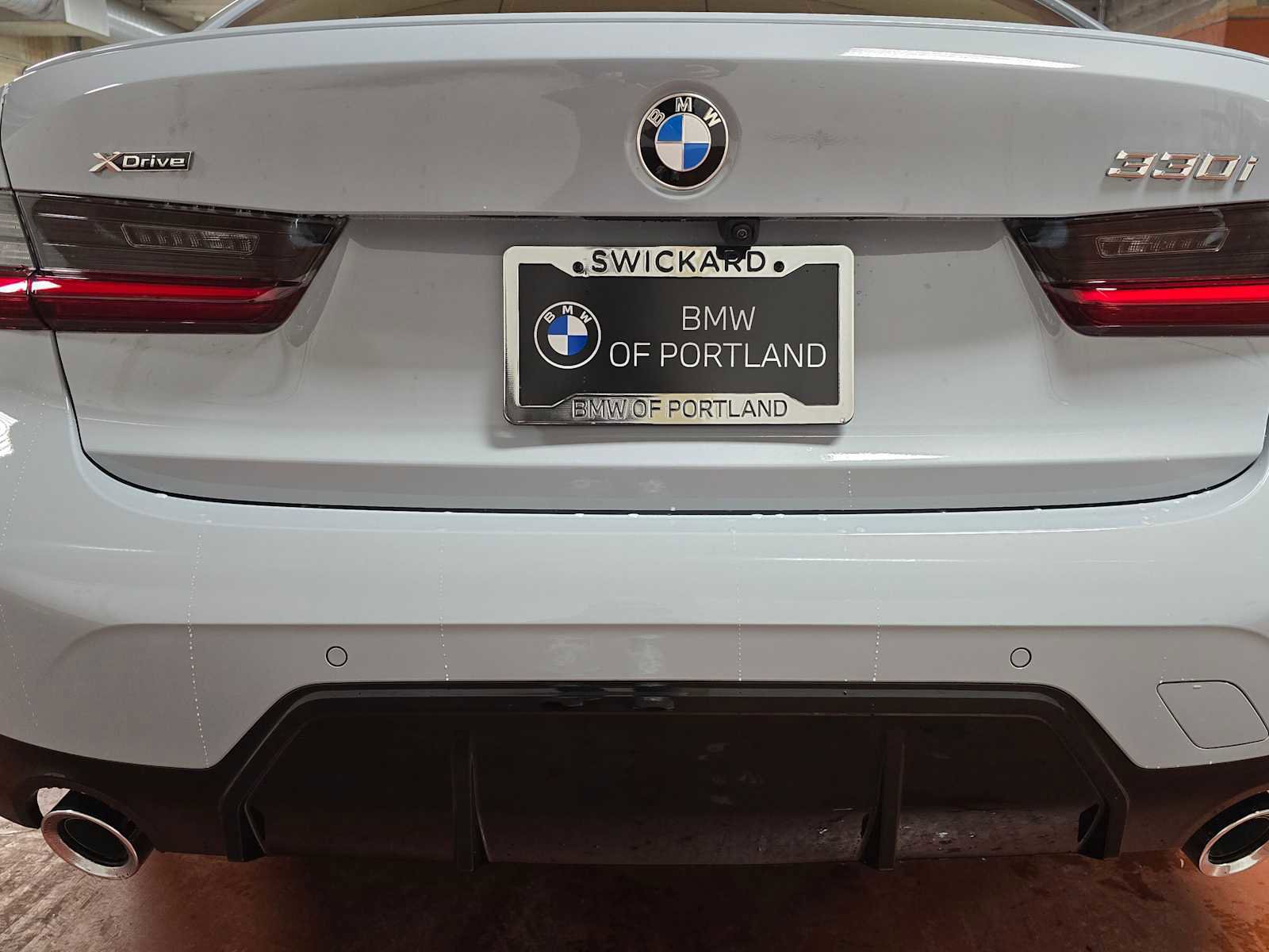 New 2026 BMW 330i xDrive Sedan w/ M Sport Package AWD/4WD image 12