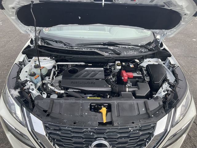 Used 2023 Nissan Rogue SV image 34