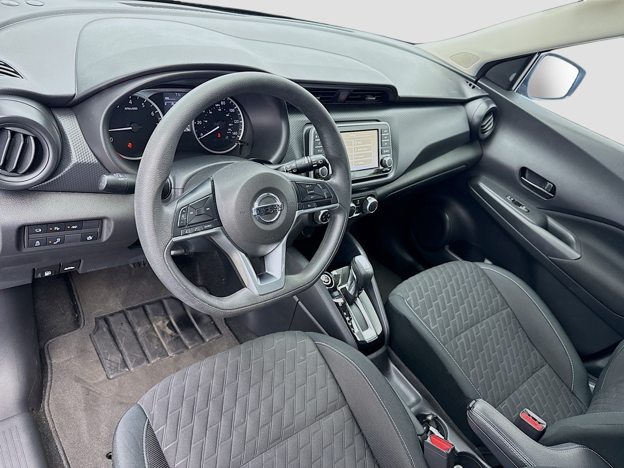 Used 2021 Nissan Kicks S FWD image 7