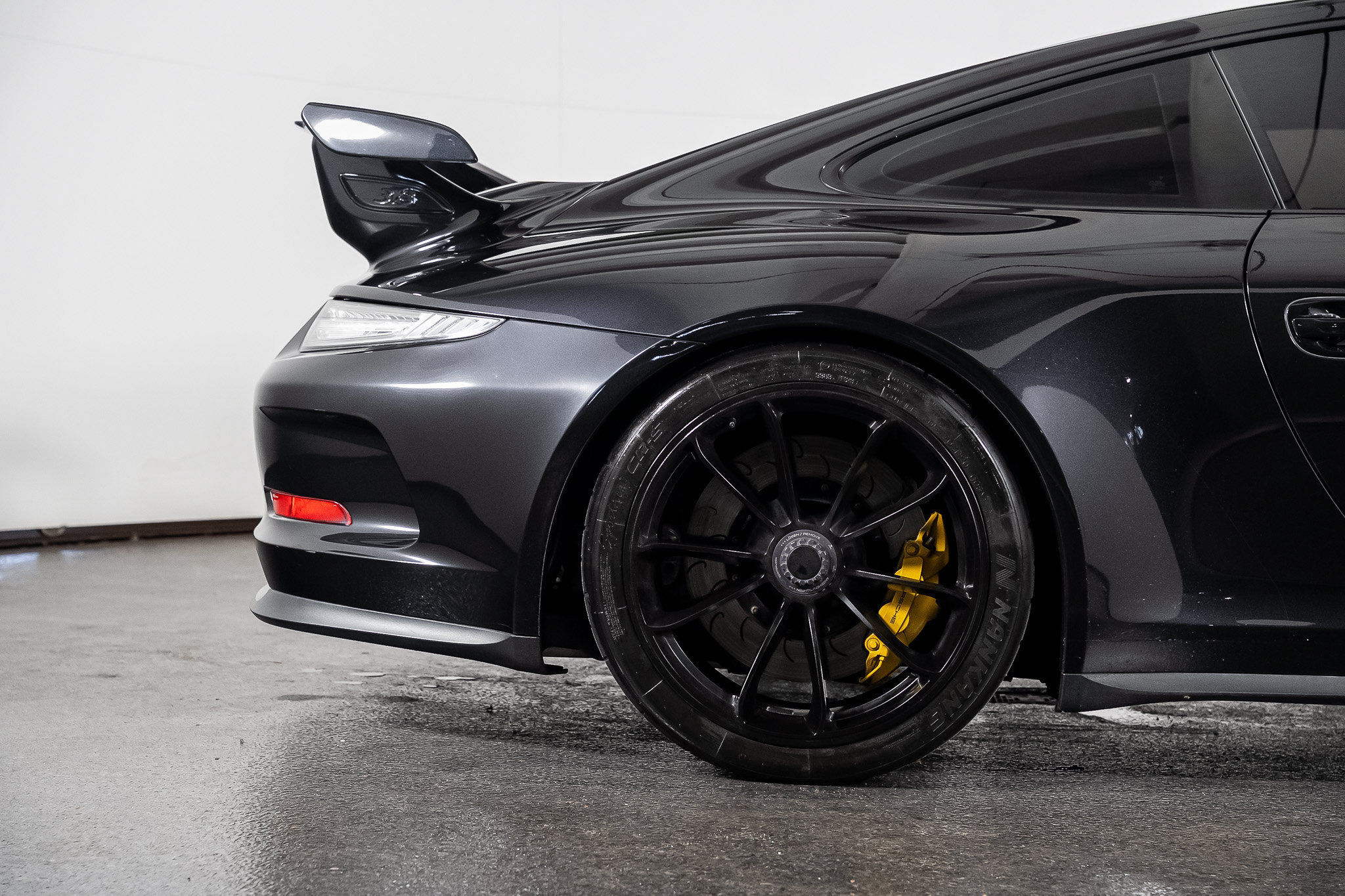 Used 2014 Porsche 911 GT3 w/ Sound Package Plus RWD image 30