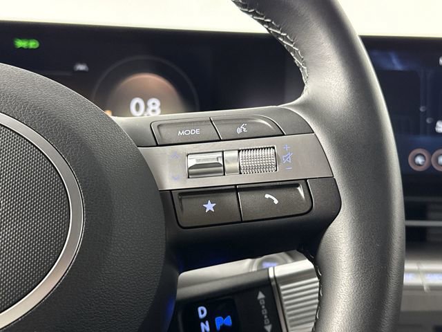 Certified 2025 Hyundai Kona SEL image 30