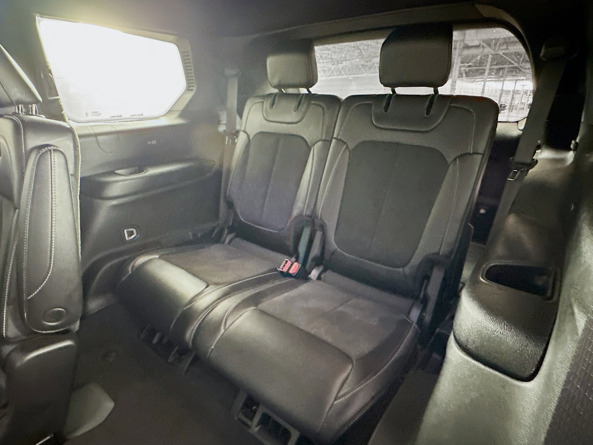 Used 2022 Jeep Grand Cherokee L Laredo image 29