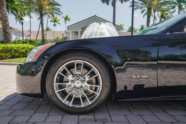 Used 2004 Cadillac XLR image 4