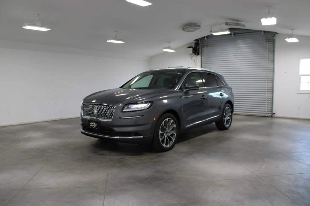 Used 2022 Lincoln Nautilus Reserve FWD image 4