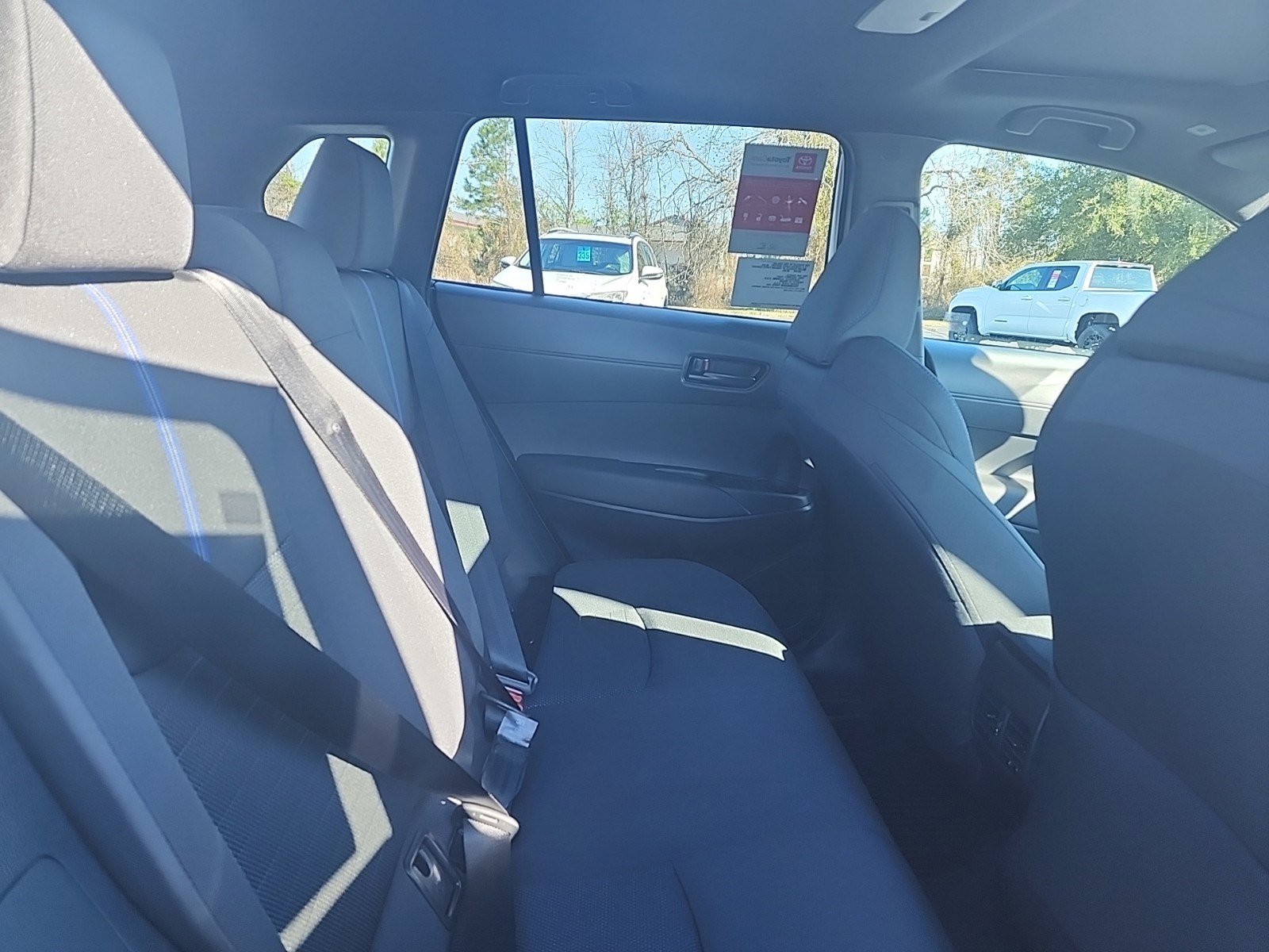 New 2025 Toyota Corolla Cross AWD Hybrid w/ Moonroof Package image 27