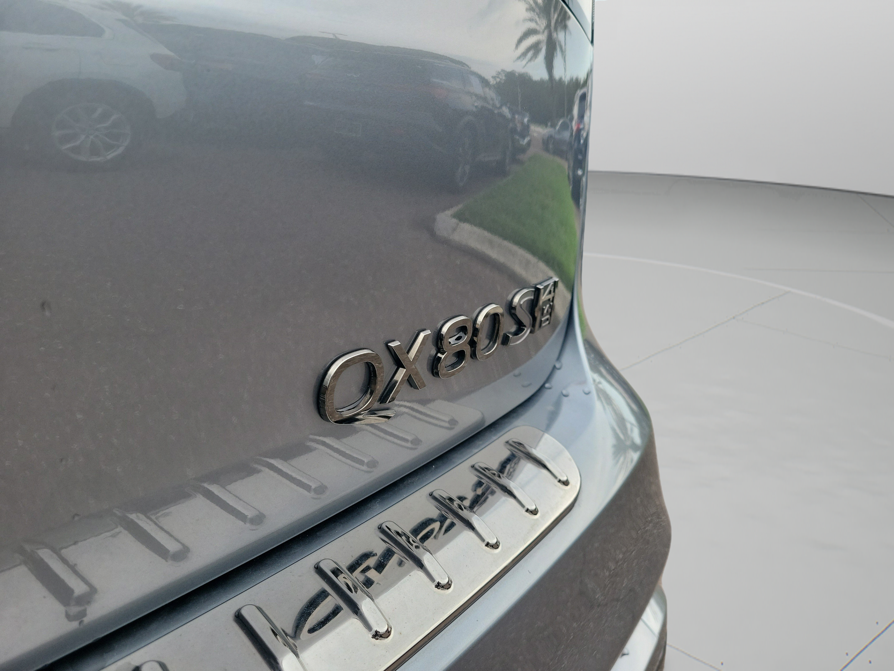 Certified 2026 INFINITI QX80 4WD w/ Sport Exterior Package image 50