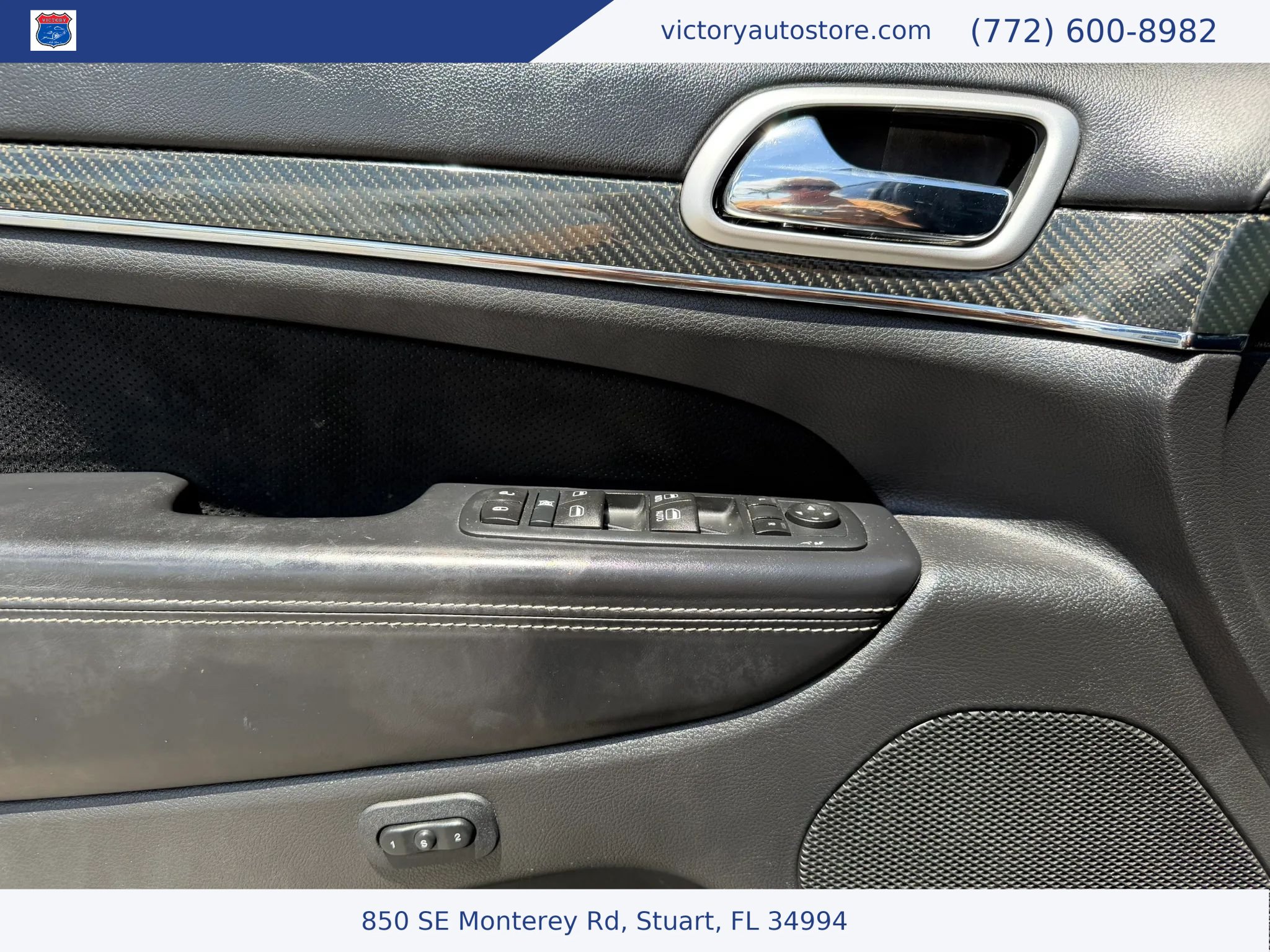 Used 2016 Jeep Grand Cherokee SRT AWD/4WD image 11