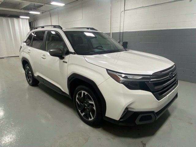 Used 2025 Subaru Forester Limited w/ Popular Package AWD/4WD image 4