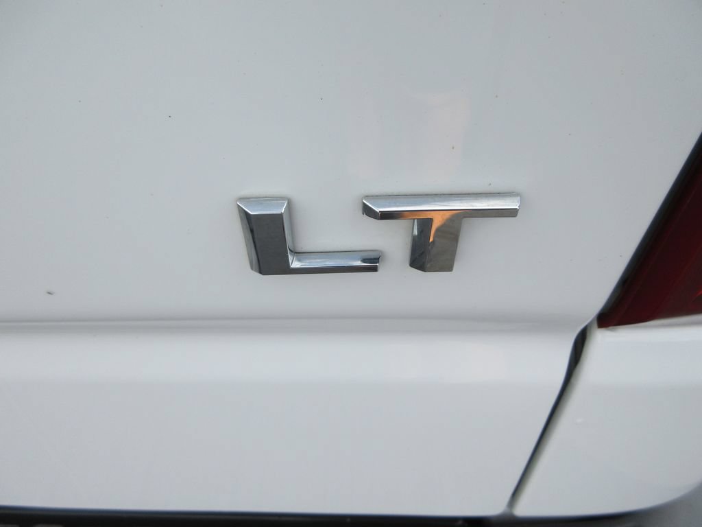 Certified 2021 Chevrolet Silverado 1500 LT w/ Convenience Package II AWD/4WD image 10