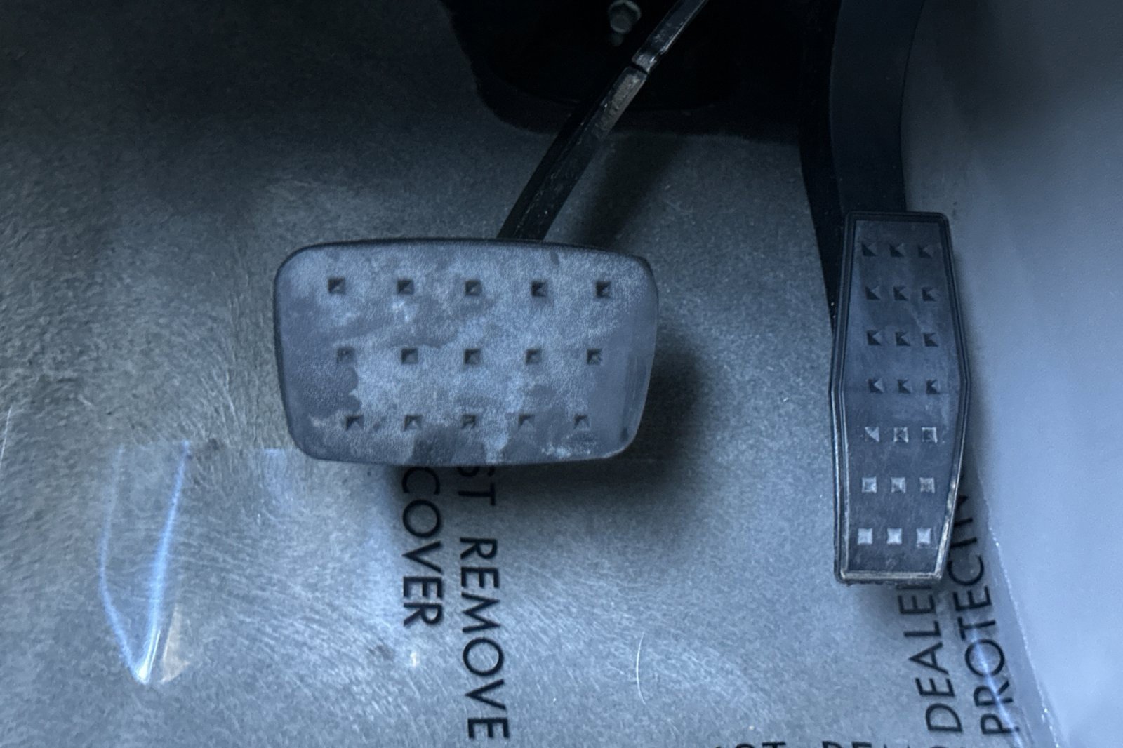 Used 2023 GMC Acadia SLT image 48