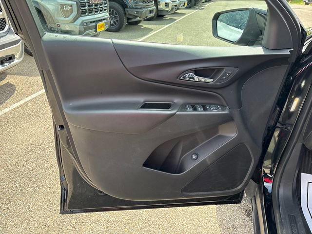 Used 2024 Chevrolet Equinox LT AWD/4WD image 7