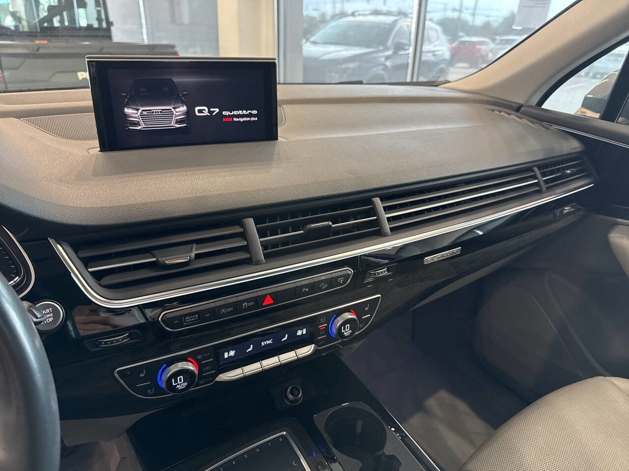 Used 2017 Audi Q7 3.0T Premium Plus image 18