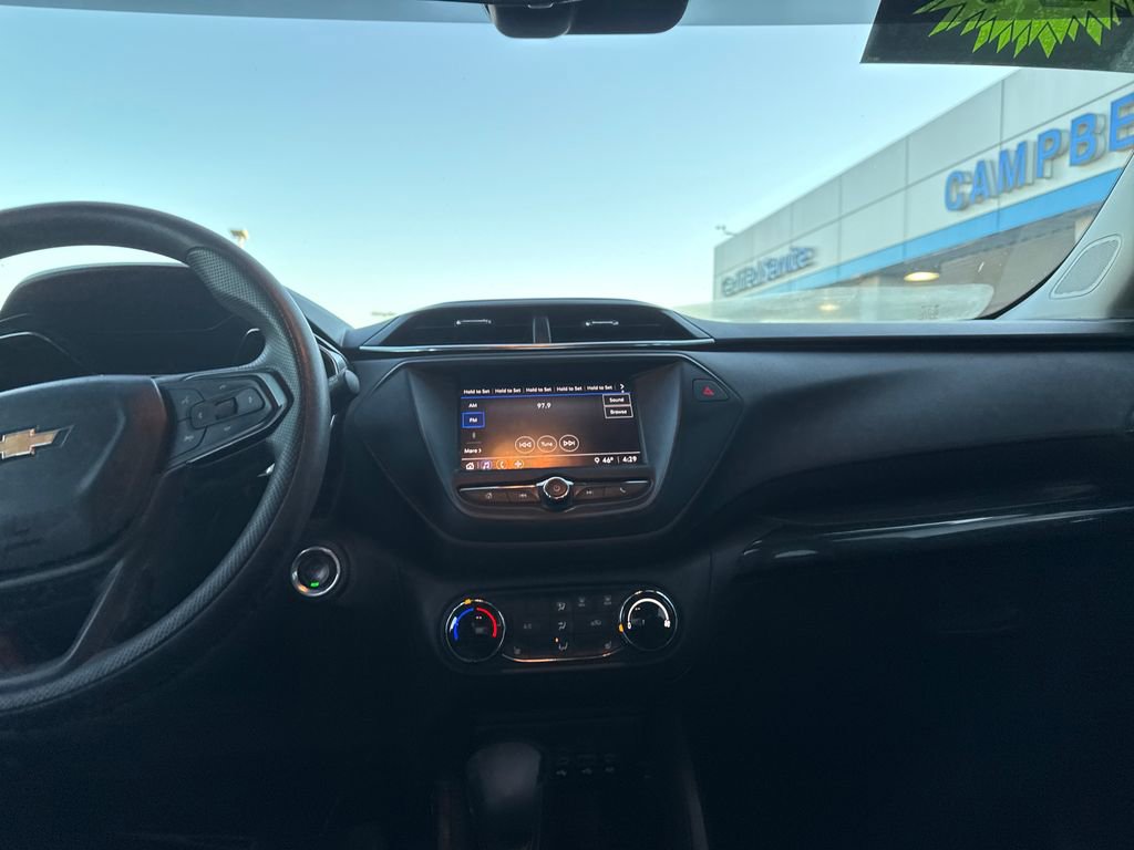 Used 2021 Chevrolet TrailBlazer LT image 14