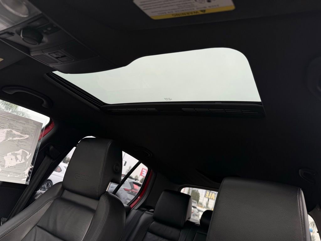 Used 2011 Volkswagen Golf 4-Door image 15