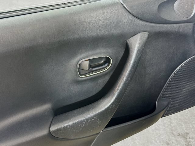 Used 1999 MAZDA MX-5 Miata RWD image 18