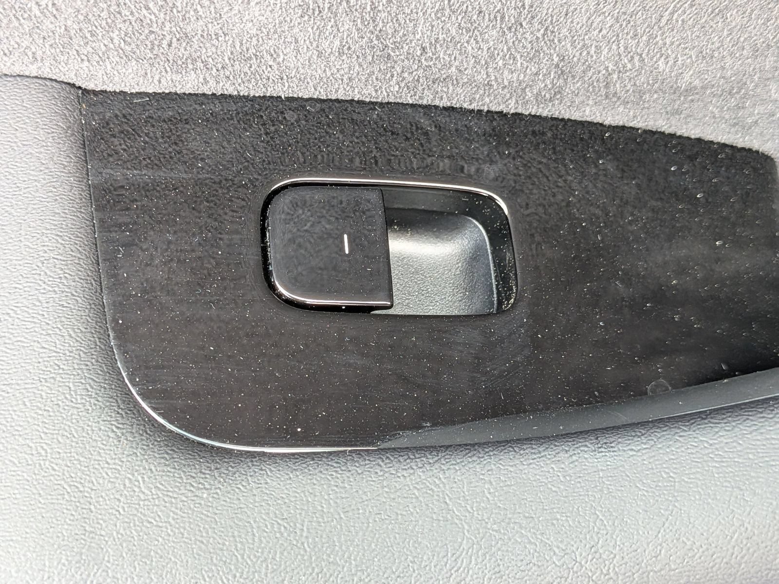 Used 2020 Tesla Model 3 Standard Range RWD image 27