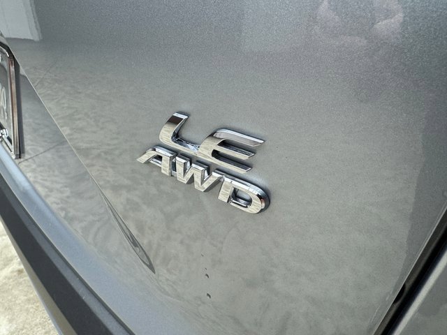 Used 2022 Toyota Corolla Cross LE image 7