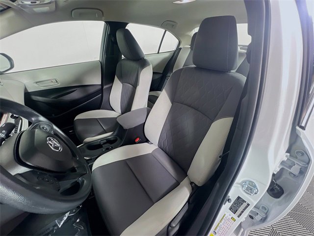 Used 2025 Toyota Corolla LE image 9